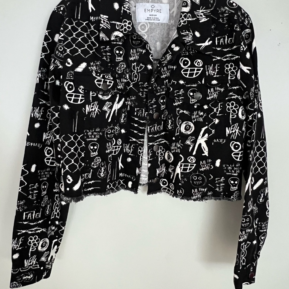 Button down jacket made by Empyre - Picture 5 of 10